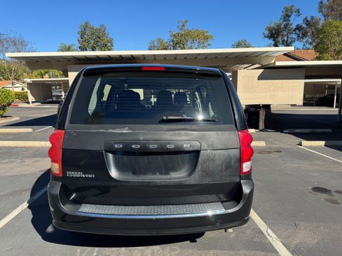 Used 2014 Dodge Grand Caravan American Value Package image 9