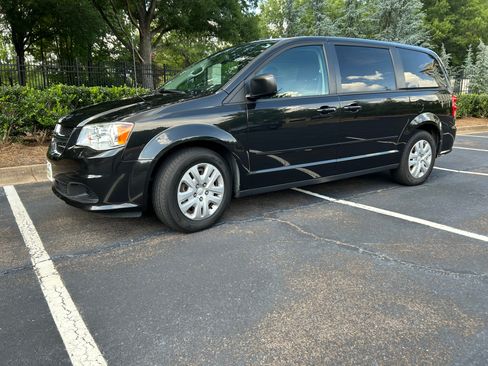 Used 2017 Dodge Grand Caravan SE w/ Power Window Group FWD image 12