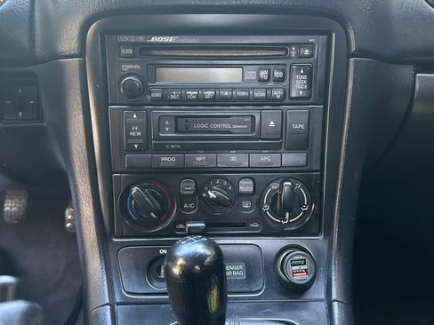 Used 1999 MAZDA MX-5 Miata RWD image 5