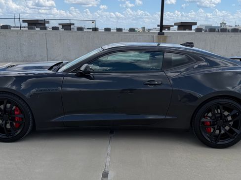 Used 2024 Chevrolet Camaro SS RWD image 10