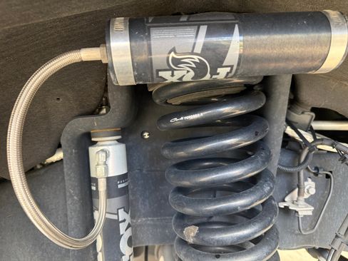 Used 2022 Ford F350 Lariat w/ Black Appearance Package AWD/4WD image 26