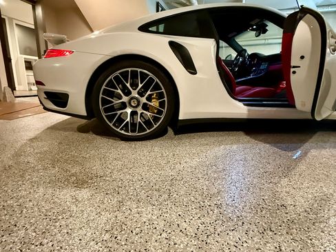 Used 2014 Porsche 911 Turbo S image 4