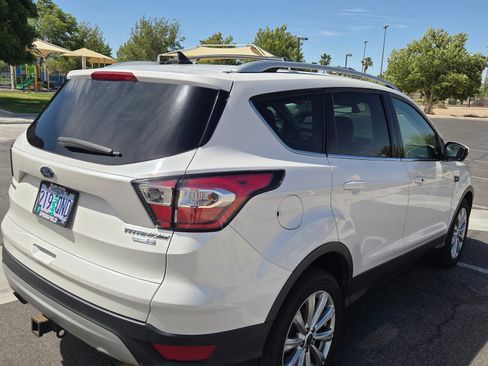 Used 2018 Ford Escape Titanium w/ Ford Safe & Smart Package AWD/4WD image 8