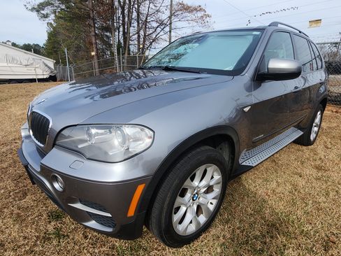 Used 2013 BMW X5 xDrive35i image 4
