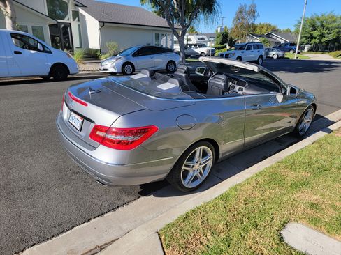 Used 2011 Mercedes-Benz E 350 Cabriolet image 12