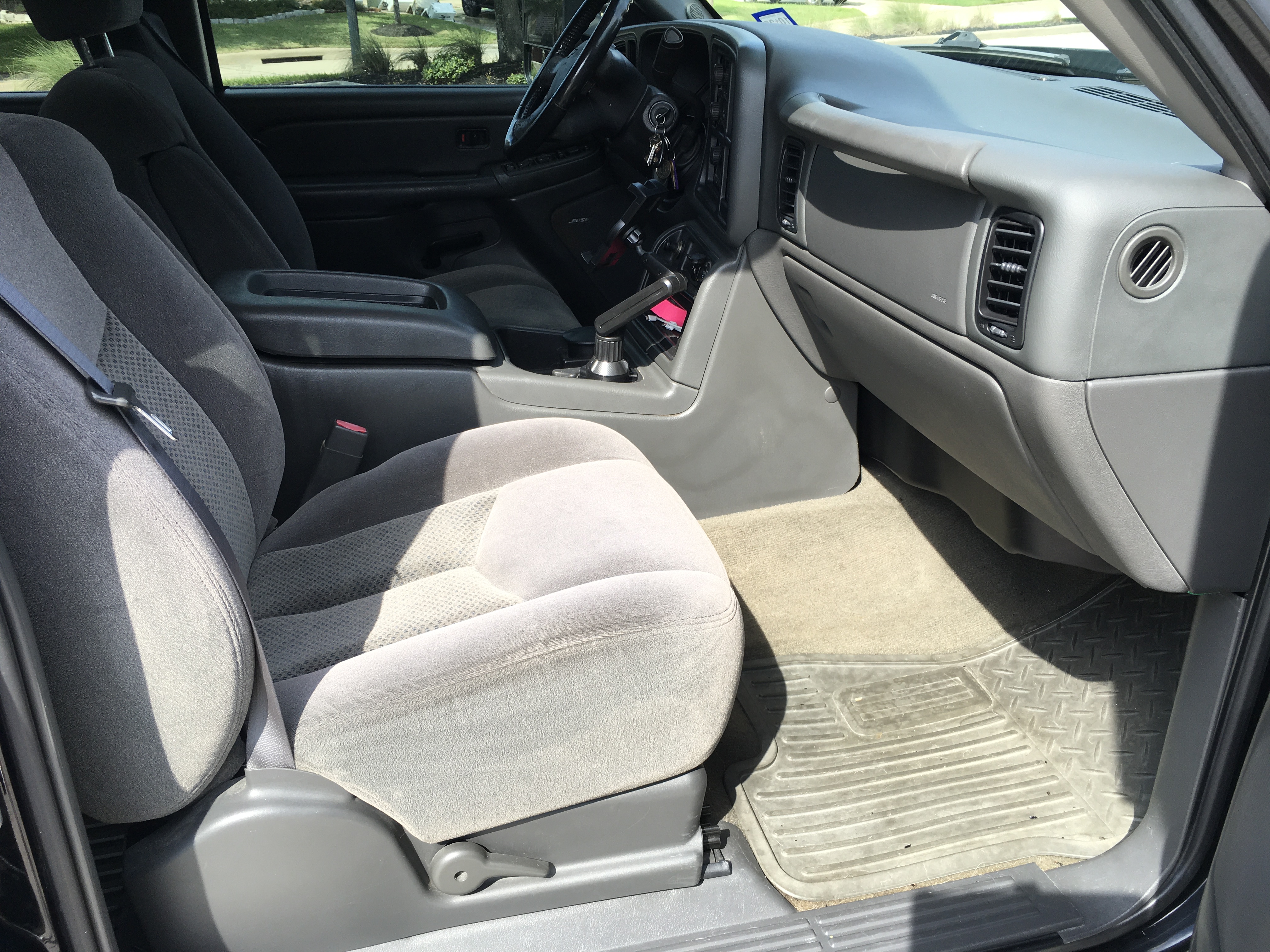 Used 2006 Chevrolet Silverado 2500 LT w/ Heavy-Duty Power Package RWD image 13