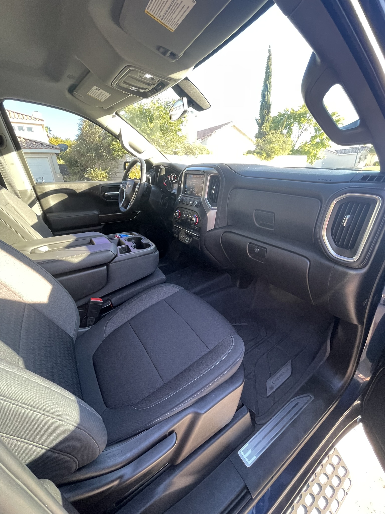 Used 2021 Chevrolet Silverado 1500 LT w/ Bed Protection Package RWD image 18