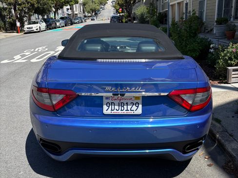 Used 2015 Maserati GranTurismo Sport RWD image 5