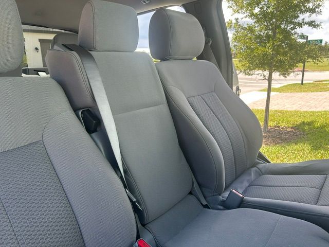 Used 2014 Ford F150 XLT w/ XLT Chrome Package RWD image 29