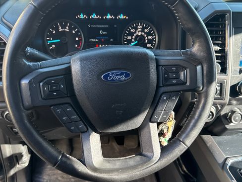 Used 2019 Ford F150 XLT w/ Equipment Group 302A Luxury image 5