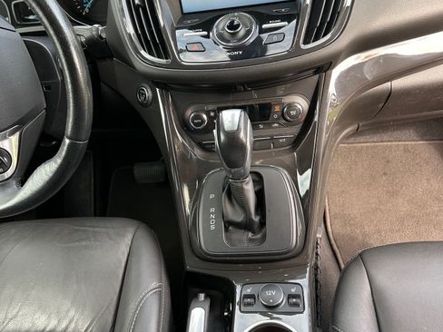 Used 2015 Ford Escape Titanium image 10