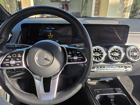 Used 2023 Mercedes-Benz EQB 350 4MATIC SUV w/ Exclusive Package image 11