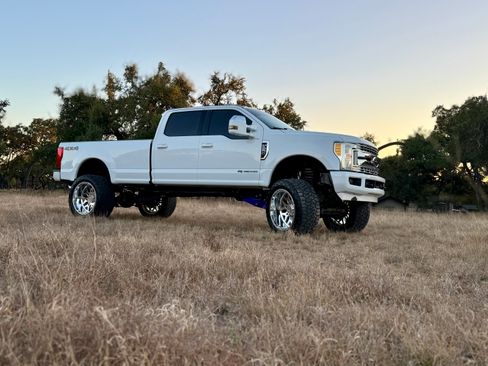 Used 2017 Ford F350 XL w/ Power Equipment Group image 1
