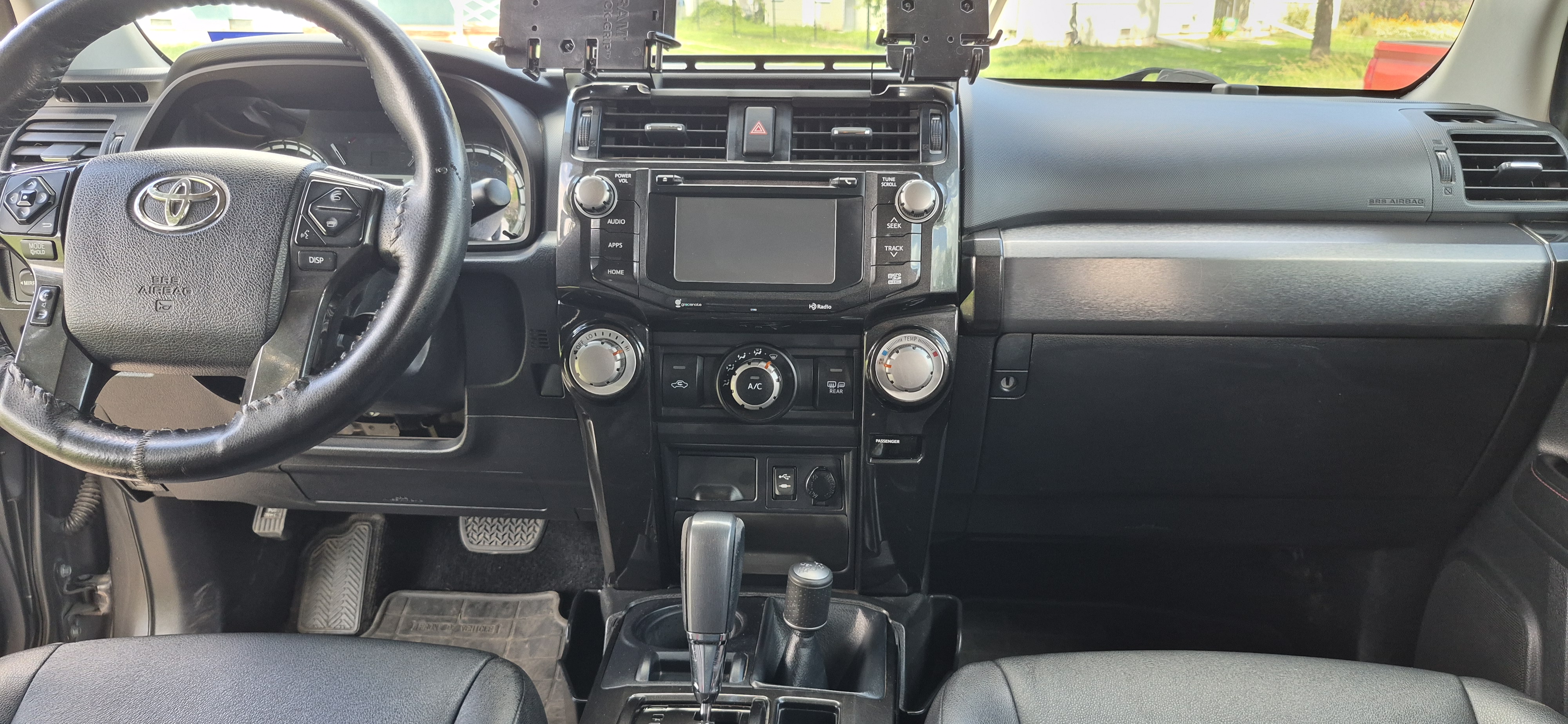 Used 2015 Toyota 4Runner Trail Premium AWD/4WD image 15