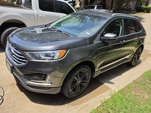 Used 2020 Ford Edge SEL FWD image 2