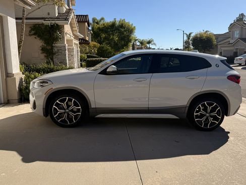 Used 2018 BMW X2 sDrive28i w/ M SportX Package image 2
