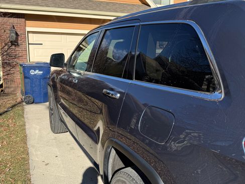 Used 2020 Jeep Grand Cherokee Limited image 6