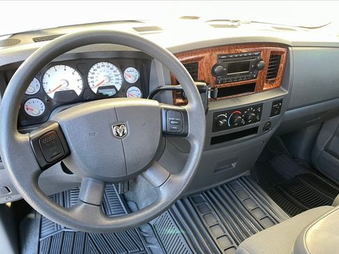 Used 2006 Dodge Ram 1500 Truck SLT w/ Trailer Tow Group RWD image 8