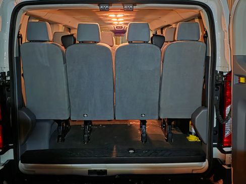 Used 2019 Ford Transit 350 XLT image 32