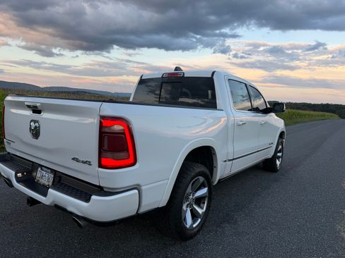 Used 2019 RAM 1500 Limited AWD/4WD image 21