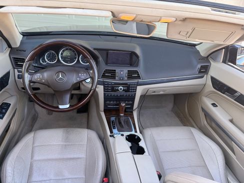 Used 2011 Mercedes-Benz E 550 Cabriolet image 8