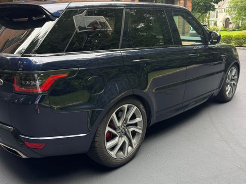 Used 2022 Land Rover Range Rover Sport HSE Dynamic AWD/4WD image 2
