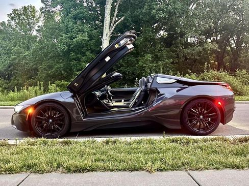 Used 2019 BMW i8 Roadster image 9
