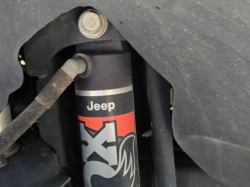 Used 2021 Jeep Gladiator Mojave image 14