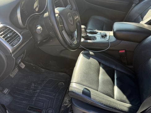 Used 2018 Jeep Grand Cherokee Limited image 14