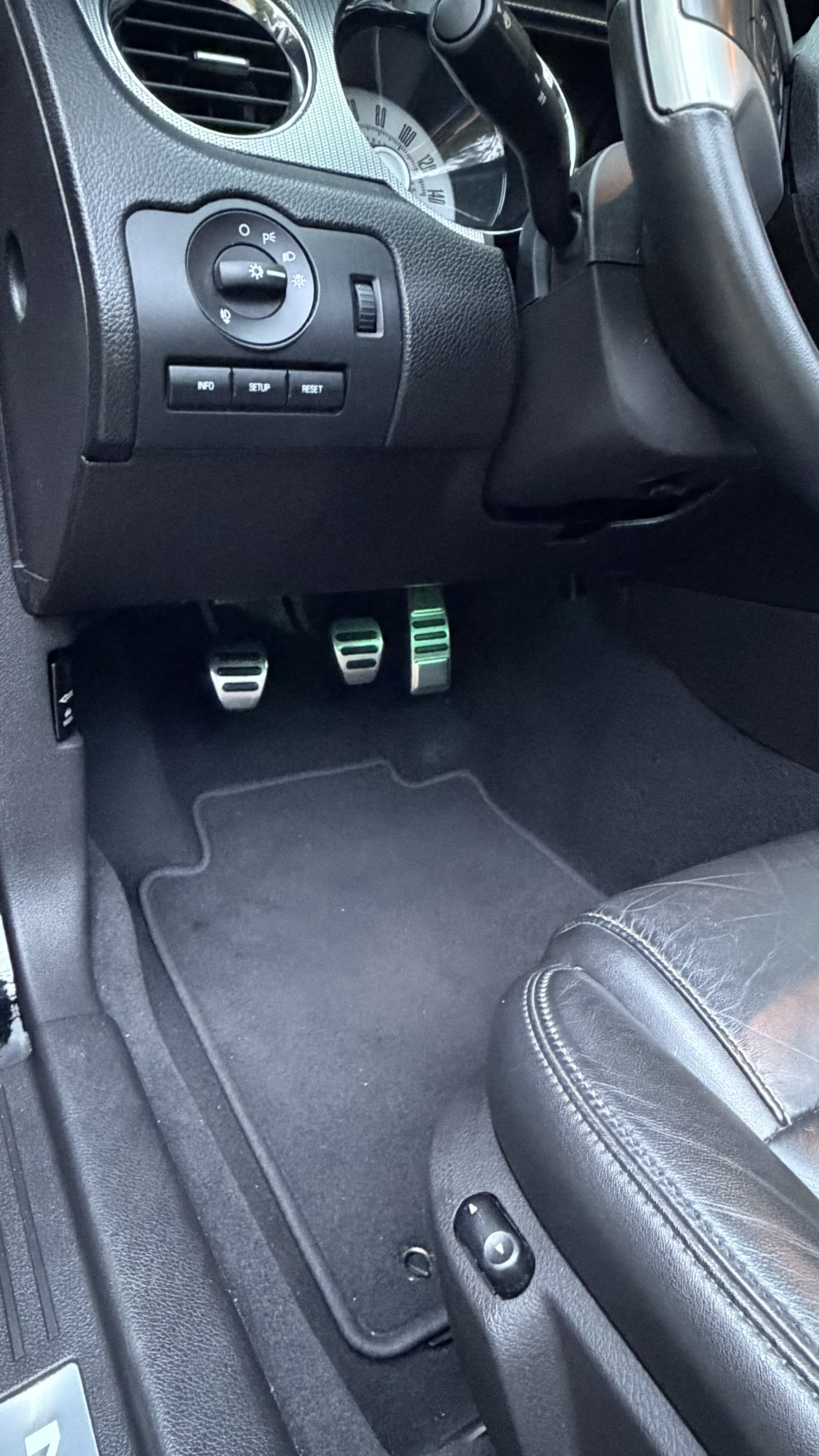 Used 2010 Ford Mustang GT Premium RWD image 20