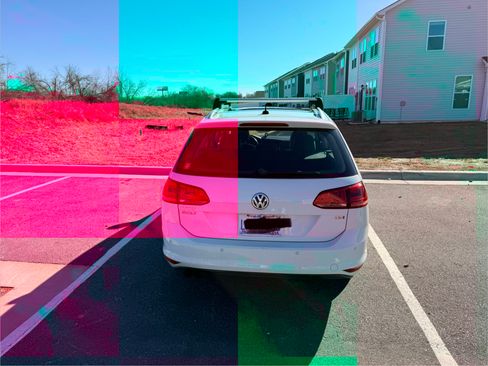 Used 2015 Volkswagen Golf SEL image 6