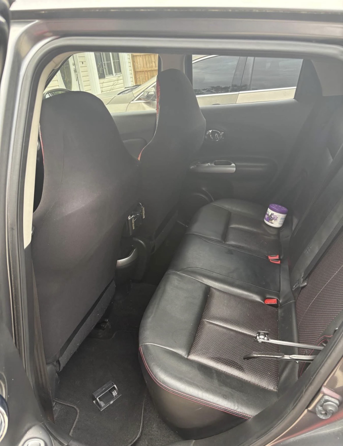 Used 2014 Nissan Juke SL FWD image 8