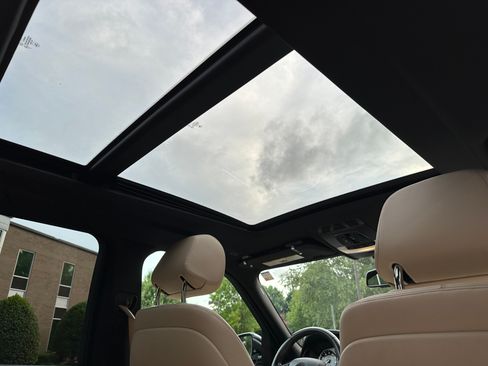 Used 2018 BMW X5 xDrive40e image 18