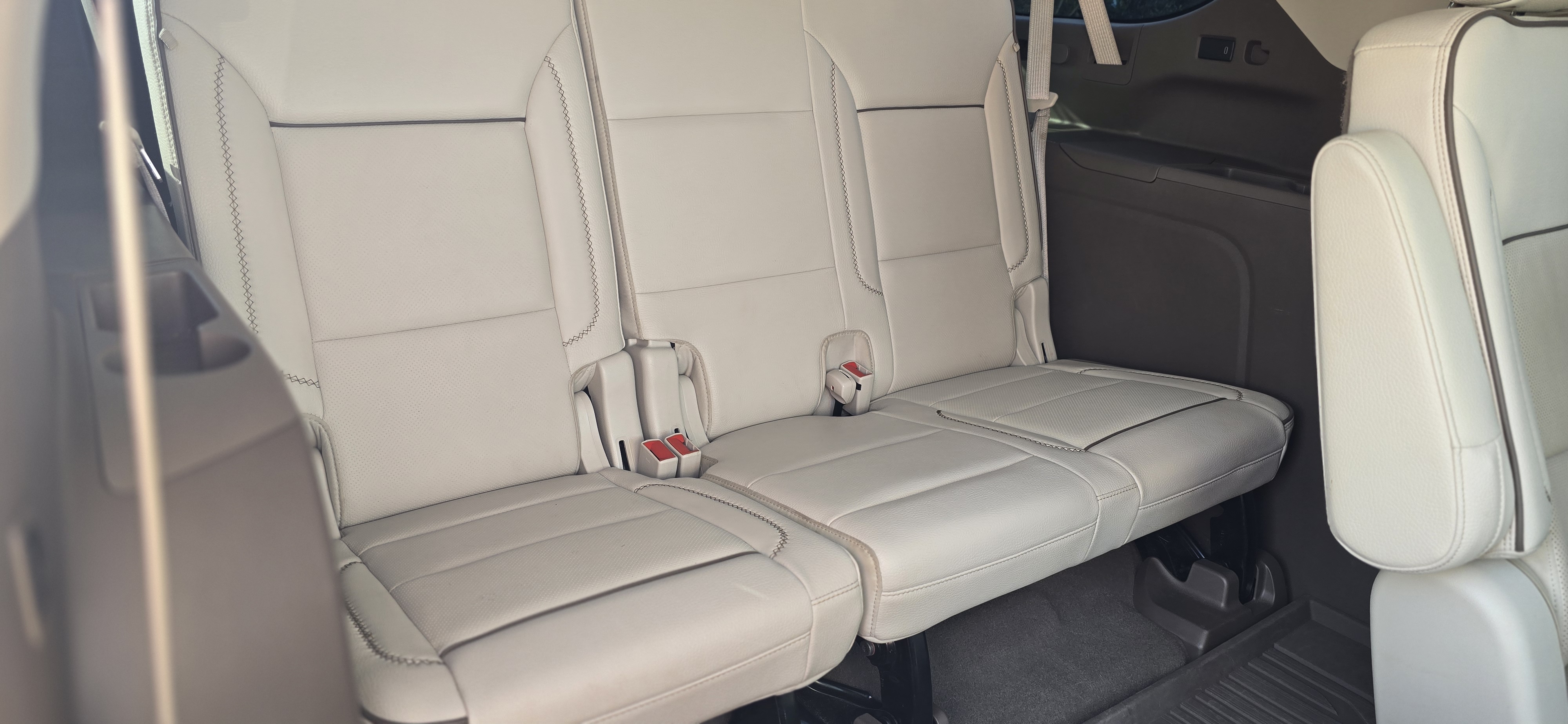 Used 2022 GMC Yukon XL Denali w/ Advanced Technology Package AWD/4WD image 21