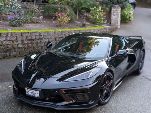 Used 2021 Chevrolet Corvette Stingray Premium Cpe w/ Z51 Performance Package image 6