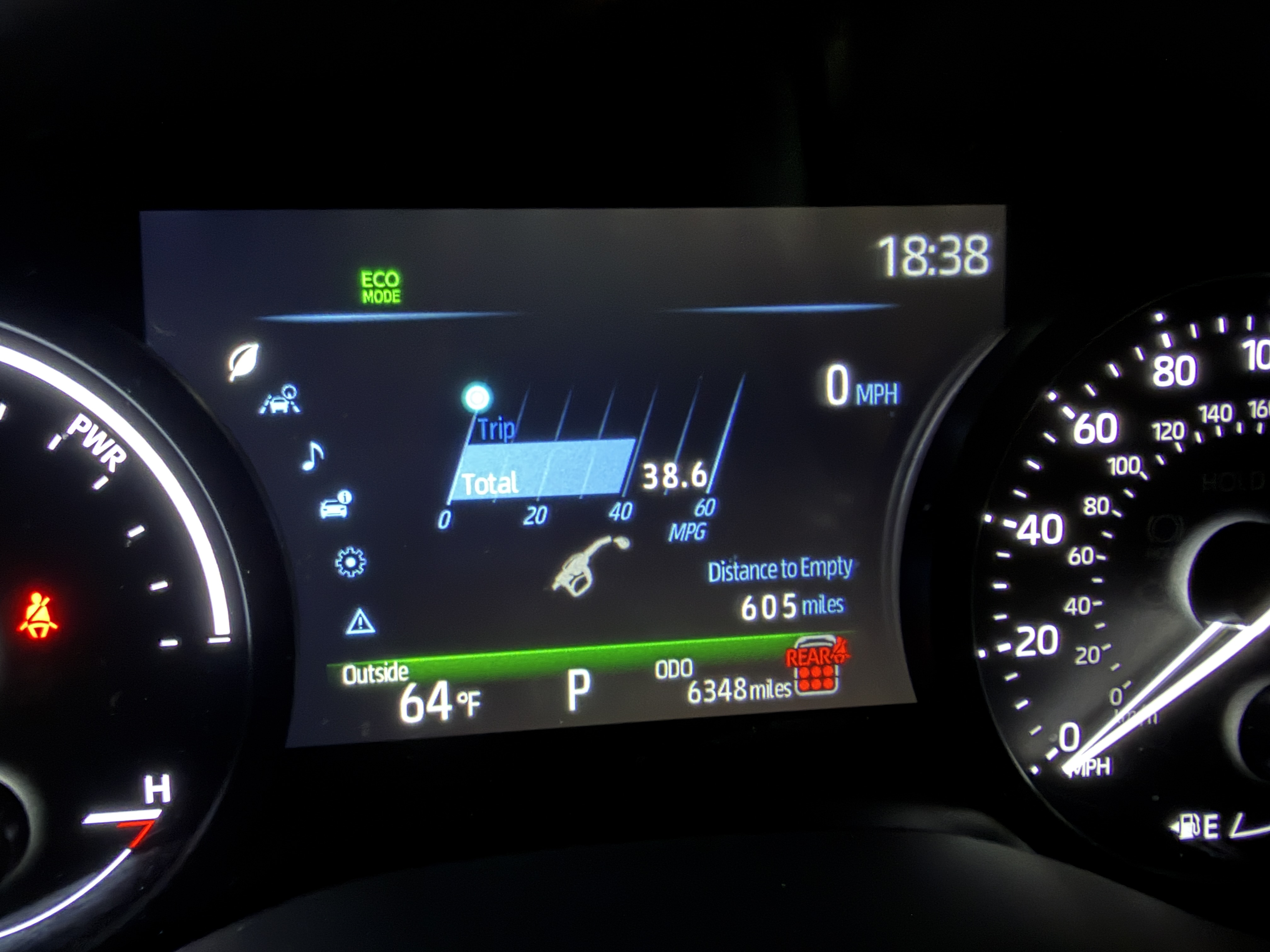 Used 2026 Toyota Sienna LE FWD image 12