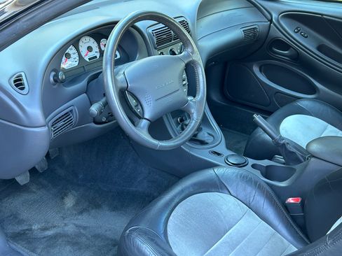 Used 2001 Ford Mustang Cobra image 9