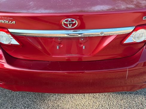 Used 2011 Toyota Corolla LE FWD image 14