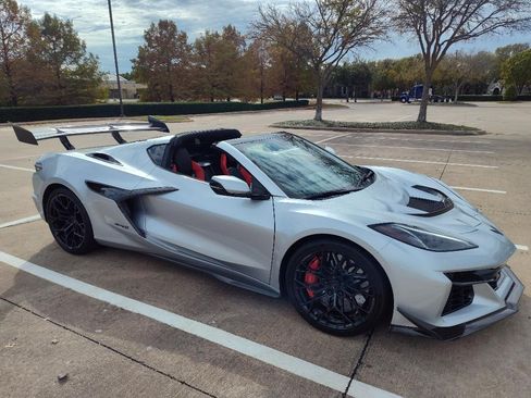 Used 2026 Chevrolet Corvette ZR1 w/ ZR1 Carbon Fiber Aero Package image 5