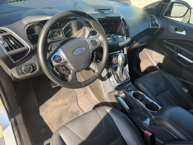 Used 2013 Ford Escape Titanium w/ Parking Technology Pkg FWD image 8