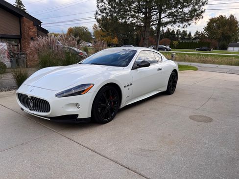Used 2012 Maserati GranTurismo S RWD image 23