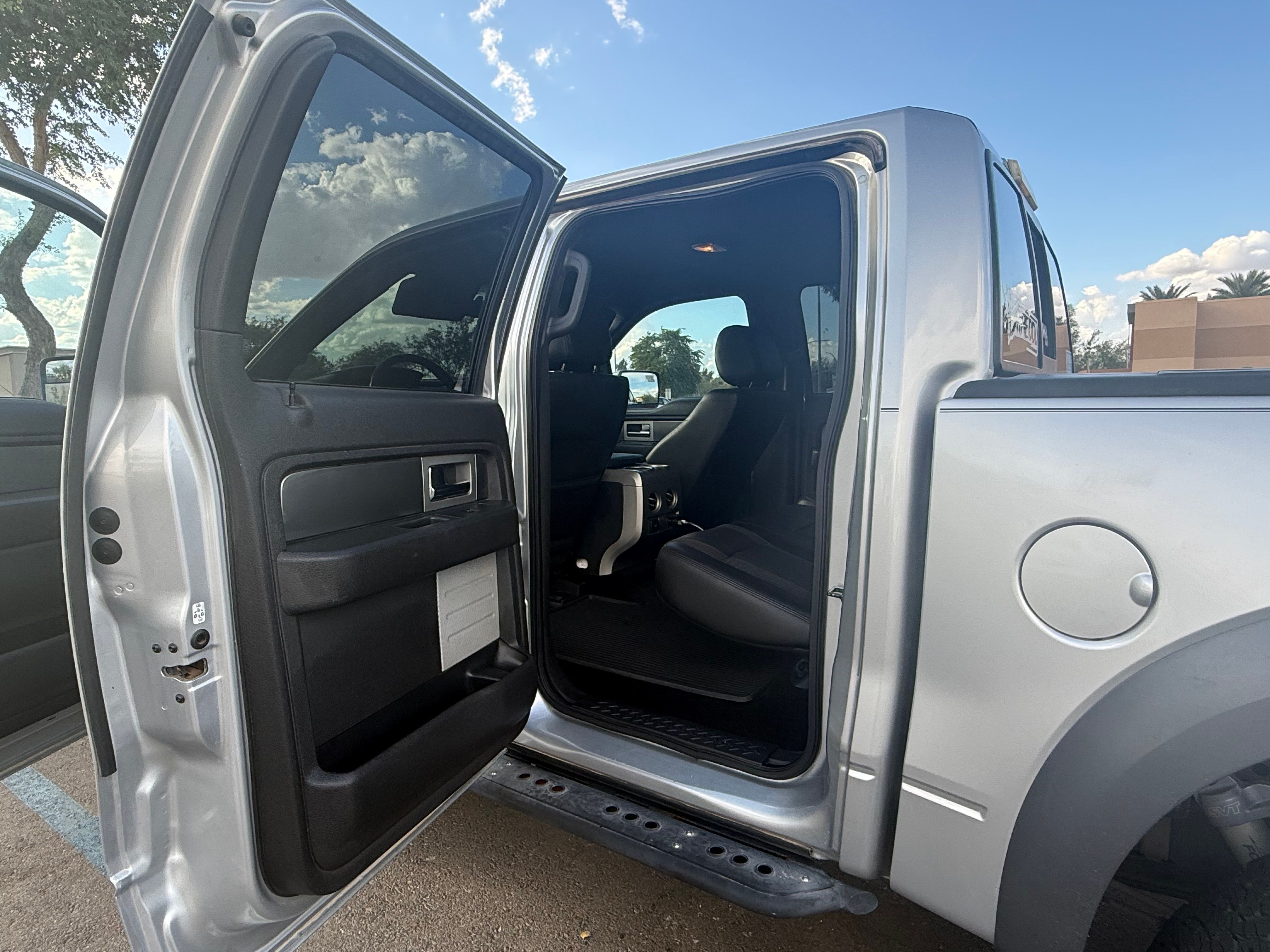 Used 2014 Ford F150 Raptor w/ Equipment Group 801A Luxury AWD/4WD image 19