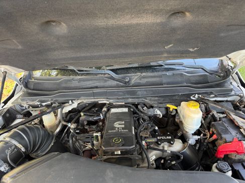 Used 2019 RAM 5500 Tradesman w/ Electrical Accessory Group AWD/4WD image 4