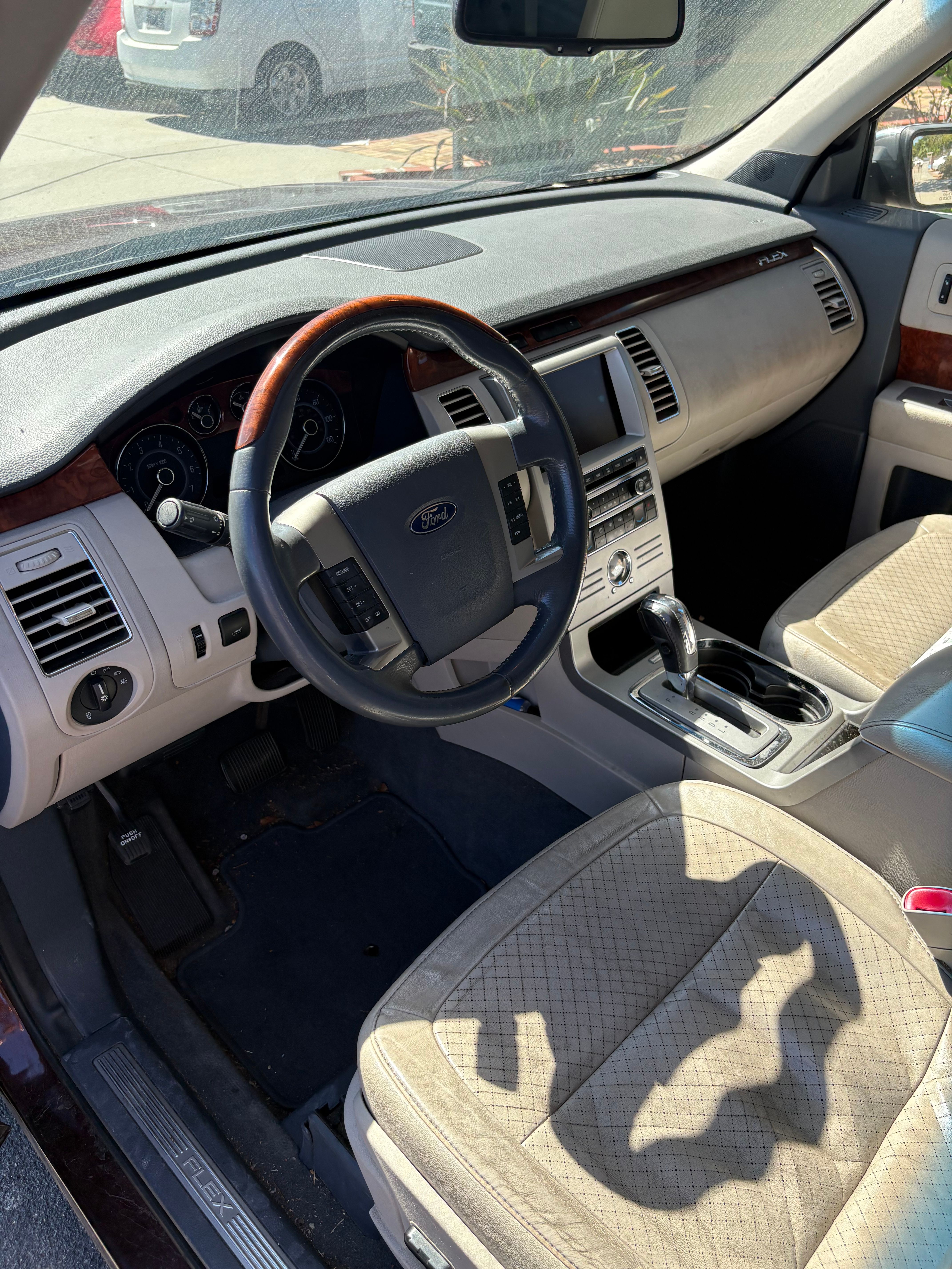 Used 2009 Ford Flex Limited FWD image 8