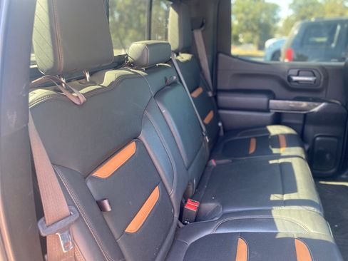 Used 2020 GMC Sierra 1500 AT4 w/ AT4 Premium Package AWD/4WD image 8
