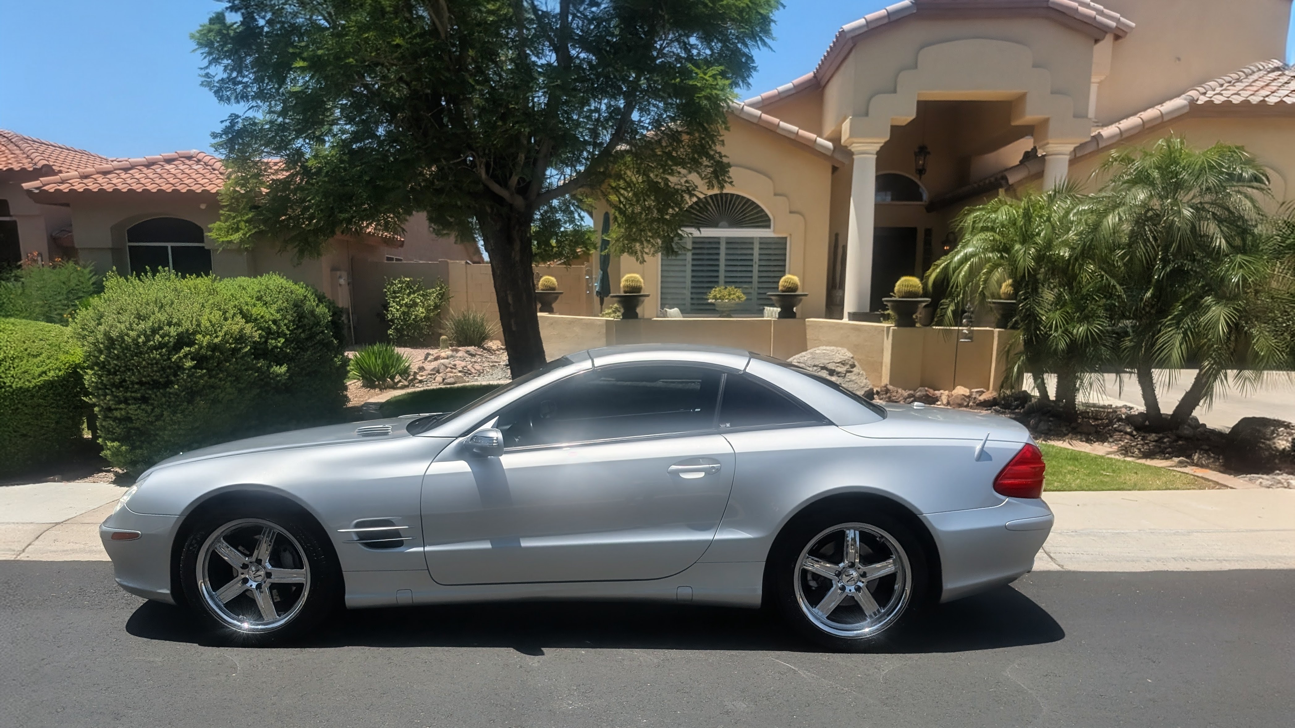 Used 2006 Mercedes-Benz SL 500 image 2