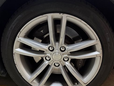 Used 2014 Tesla Model S image 15