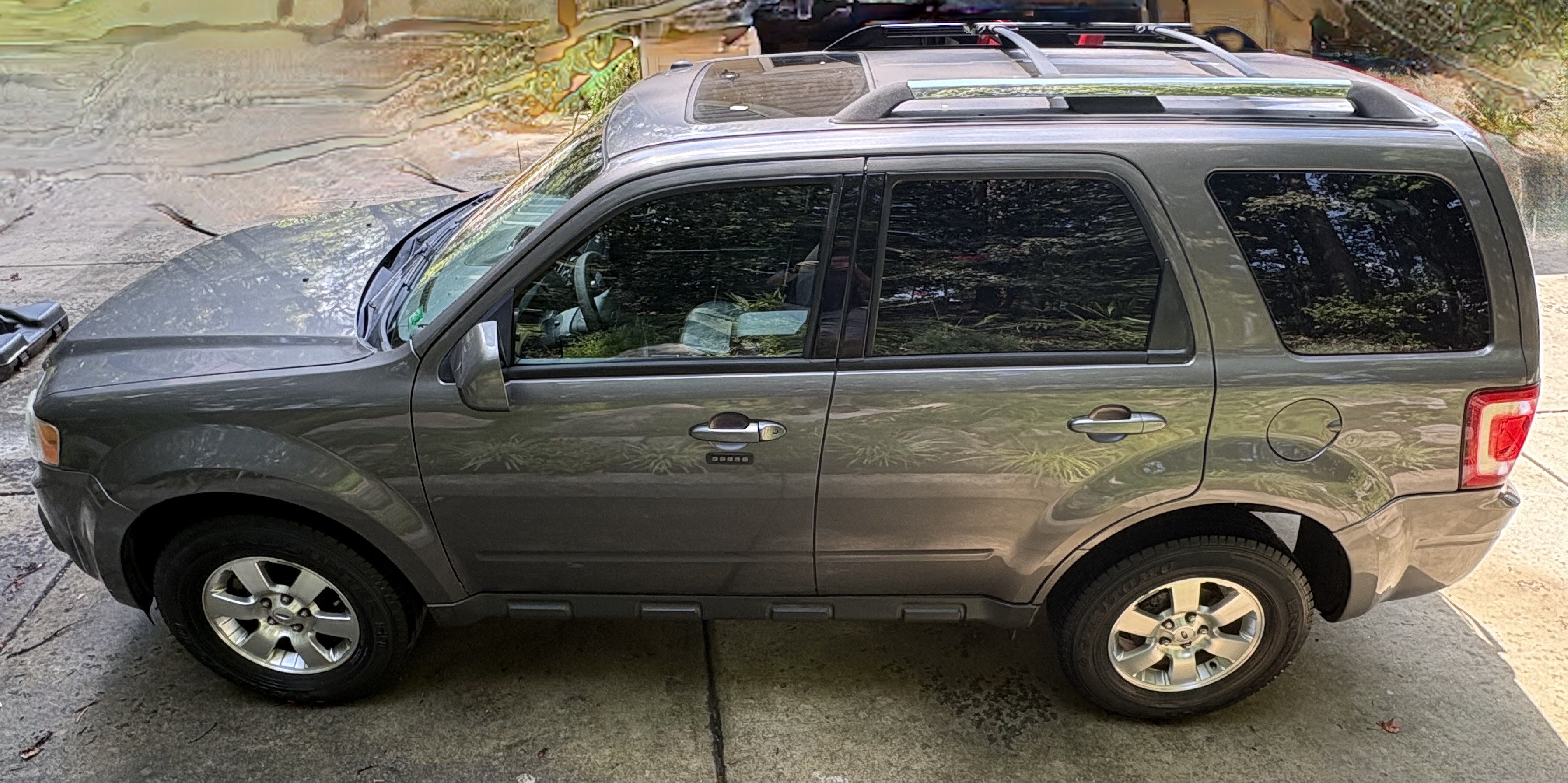 Used 2012 Ford Escape Limited FWD image 5