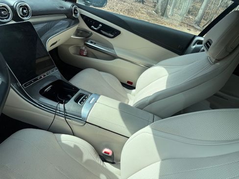 Used 2025 Mercedes-Benz CLE 450 4MATIC Cabriolet image 10