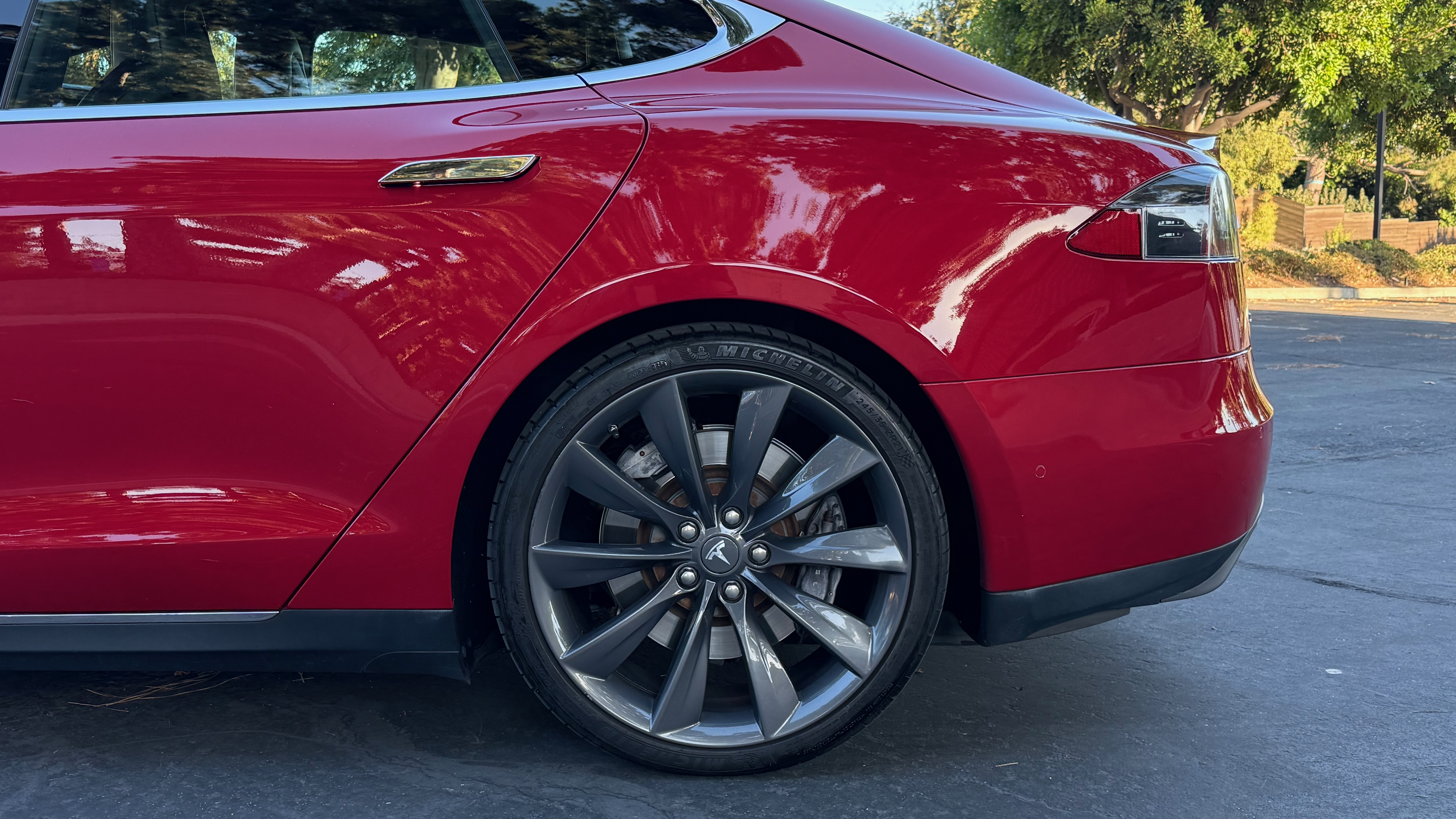 Used 2016 Tesla Model S 85D AWD/4WD image 19